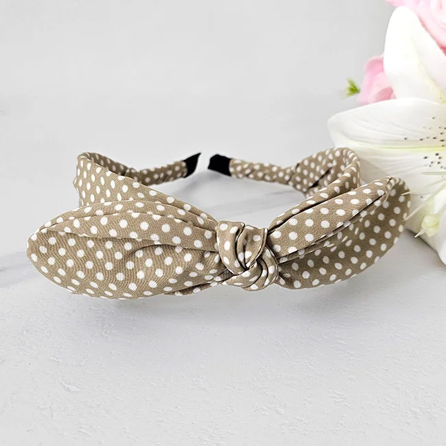 Bentita bufanta YKA, cu funda si imprimeu cu buline, Crem