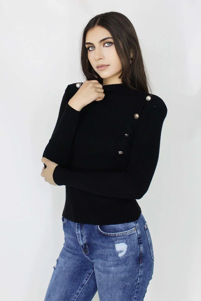 Bluza tricot Lya, cu guler inalt, striatii si aplicatii metalice, Negru, Marime S/M