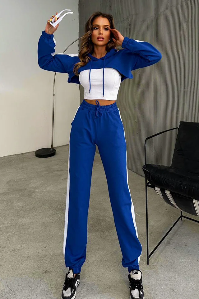 Compleu sport Bold Comfort, cu trei piese, hanorac decupat, top asortat si pantaloni cu dunga laterala, Albastru