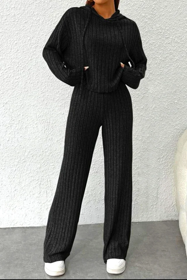 Compleu tetra Scarlett, cu bluza large, gluga si pantaloni lejeri, Negru