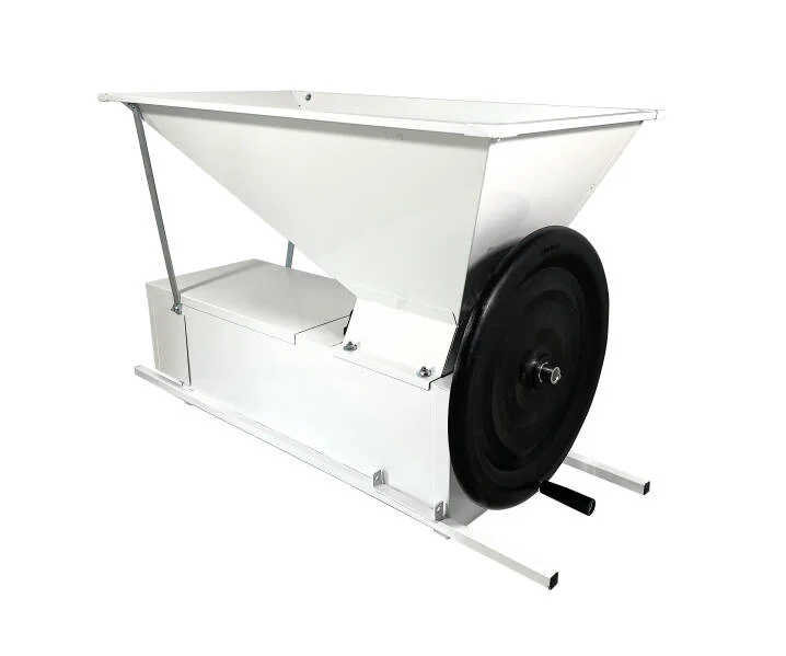 Eno 3 smalto manual, zdrobitor desciorchinator struguri, Enoitalia, cuva si carcasa din tabla smaltuita, cuva cu valturi, productivitate 300-500 kg/h, productie Italia