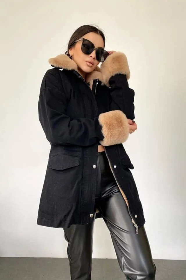 Geaca lunga Andra, din blug negru, cu blanita crem