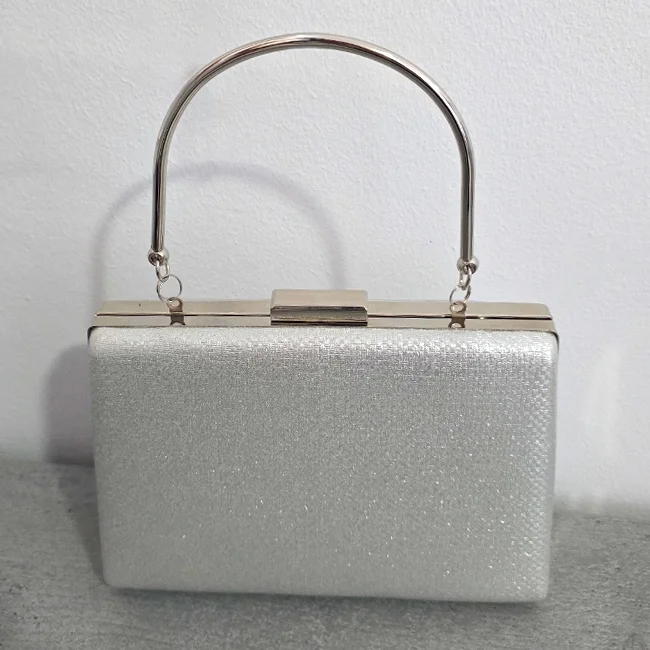 Geanta de ocazie, SYLVI, tip clutch, cu lant detasabil argintiu si piele ecologica, Argintiu