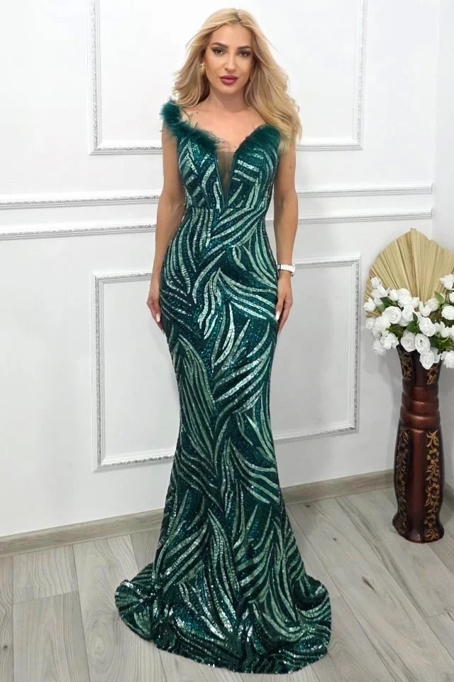 Rochie lunga de seara VaLLia, croi sirena, cu paiete si pene strut, Verde