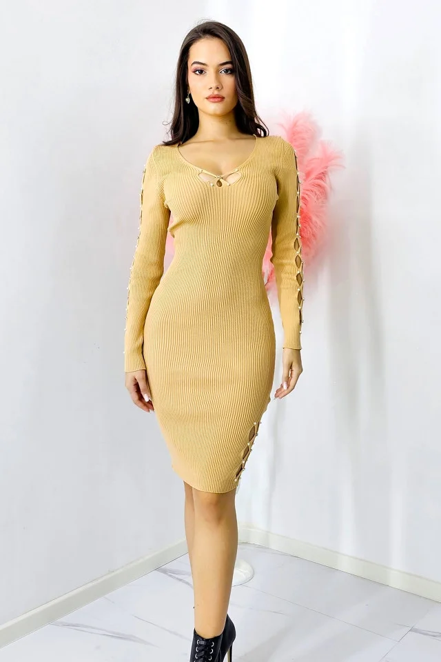 Rochie office Amyna, tetra, cu decupaje, cristale si perle artizanale, Crem, Marime S/M