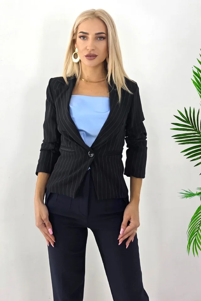 Sacou elegant KaLyon, croi scurt cu nasture si buzunare decorative, Negru