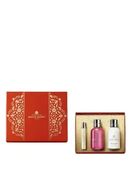 Set cadou Molton Brown Fiery Pink Pepper Travel (Apa de toaleta, 7.5 ml + Gel de baie si dus, 100 ml + Lotiune de corp, 100 ml), pentru femei