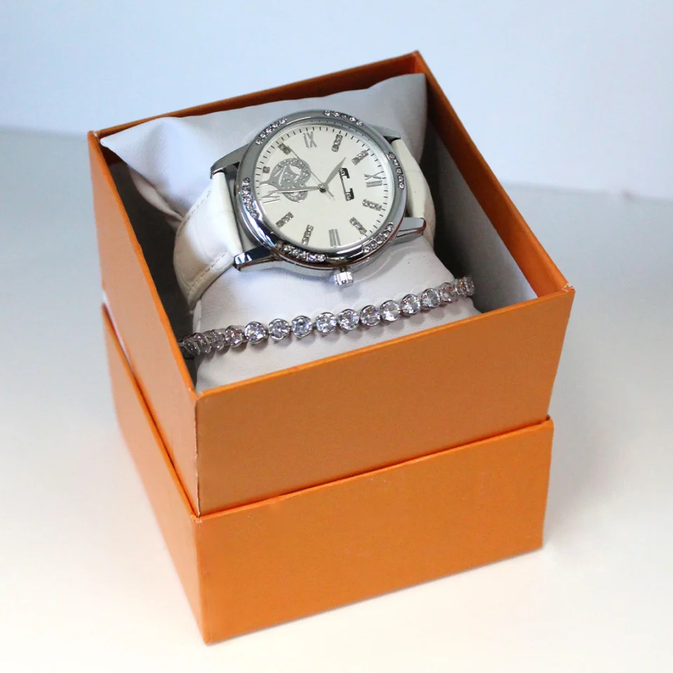 Set ceas elegant Waterproof Matteo Ferari, curea din piele ecologica si bratara asortata, One Heart, Alb/Argintiu