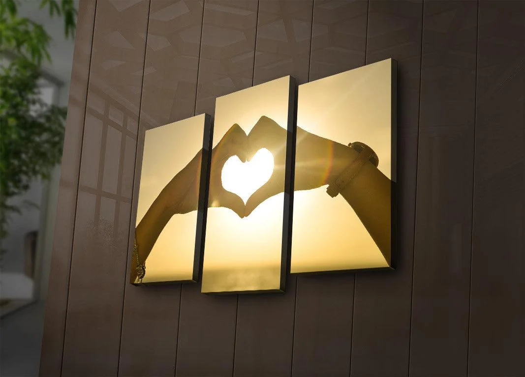 Tablou Canvas cu Led Hand Heart, Multicolor, 66 x 45 cm